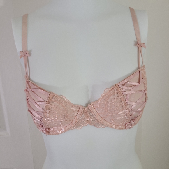 Adore Me Other - Adore Me - 32D Bra